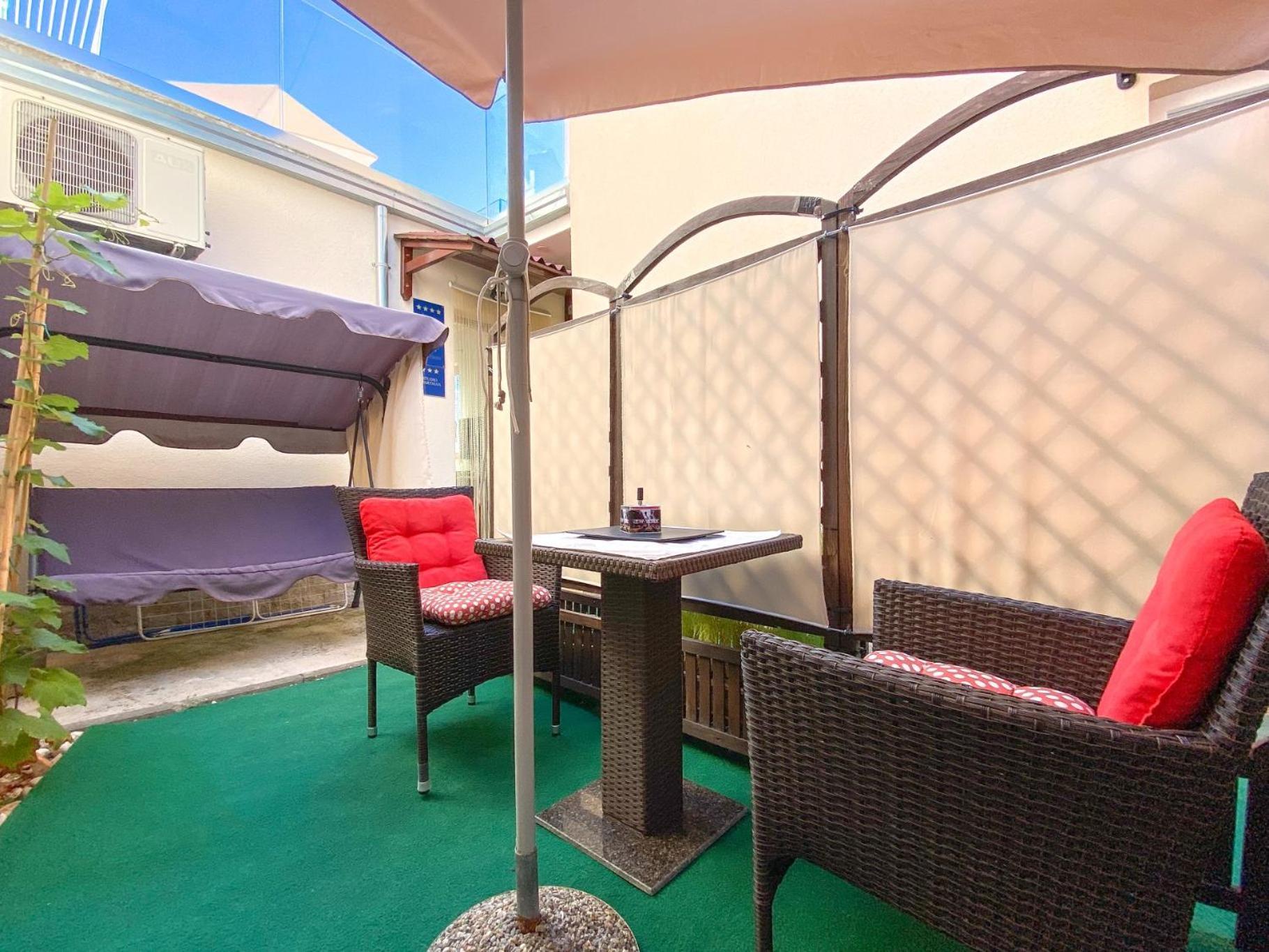 Gardenia Appartement Novigrad Istria Buitenkant foto